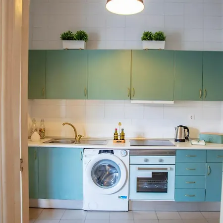 House, Garden & Terrace-4br-8 Minutes The * Matosinhos (Porto)